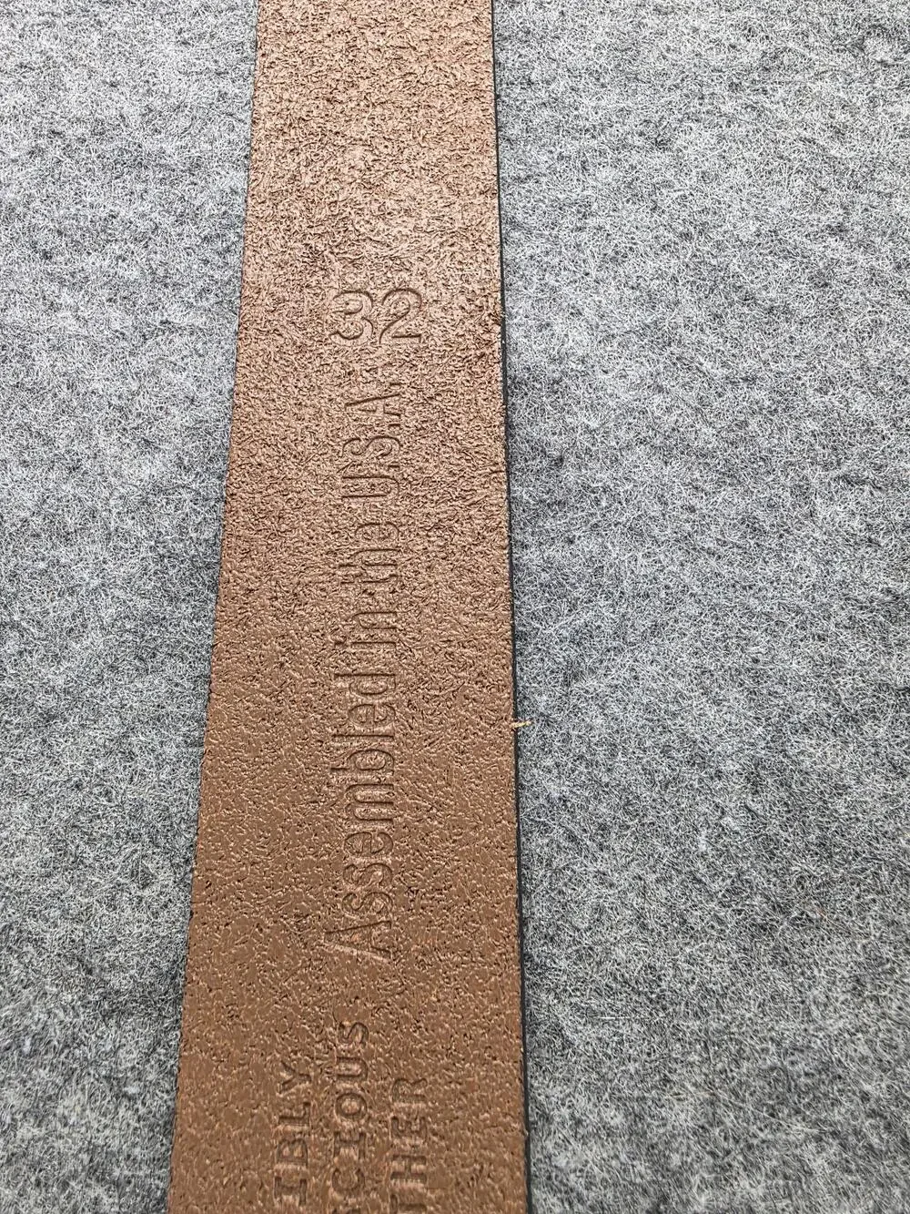 Timberland Belt Mens 32 Brown Leather Work Belt Assembled In USA Logo Buckle